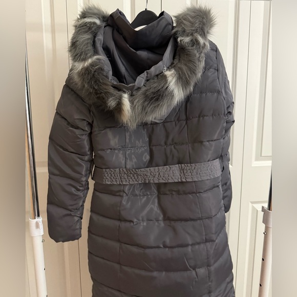 NWT Women's Long Gray Puffer Coat Size L - Picture 4 of 8